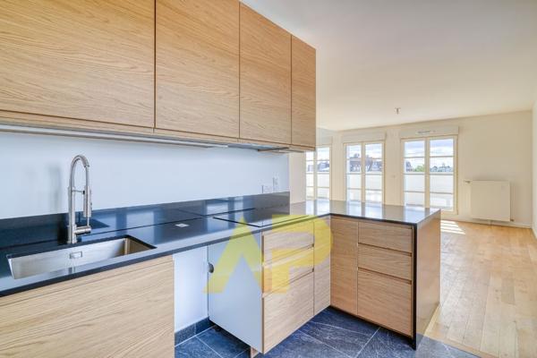Maison sur le toit Rooftop d'exception 1 350 000 € **  - Référence  554