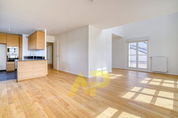 Maison sur le toit Rooftop d'exception 1 350 000 € **  - Référence  554