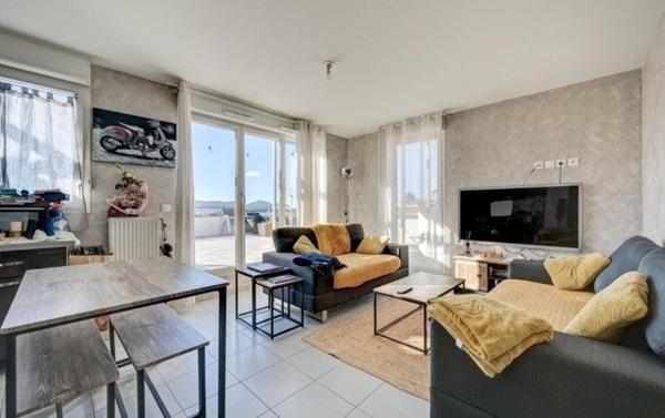 Appartement T3 60 m2 et 60 m2 de terrasse