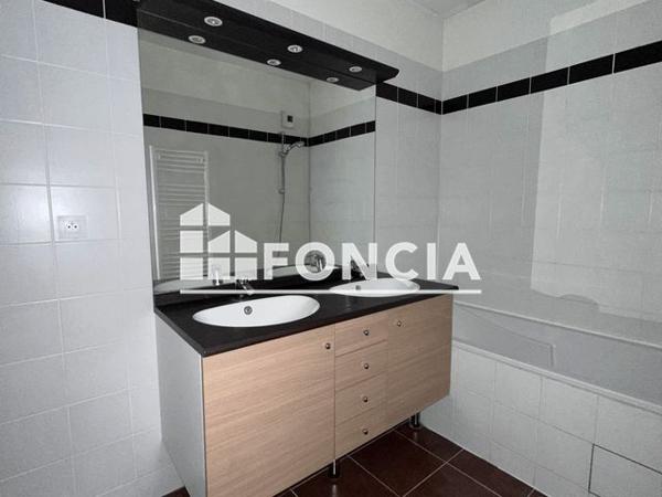 Location Appartement 4 pièces 104.9 m² - 1 AVENUE DE BERLIN Herouville Saint Clair 14200