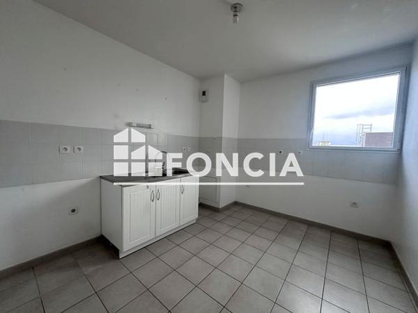 Location Appartement 4 pièces 104.9 m² - 1 AVENUE DE BERLIN Herouville Saint Clair 14200