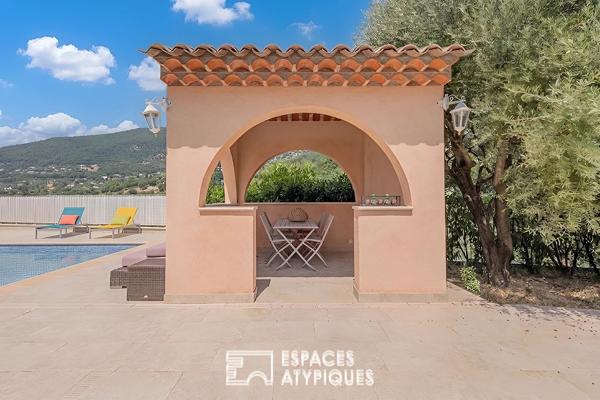 Maison familiale 240 m2 avec piscine et vue panoramique à Magagnosc
