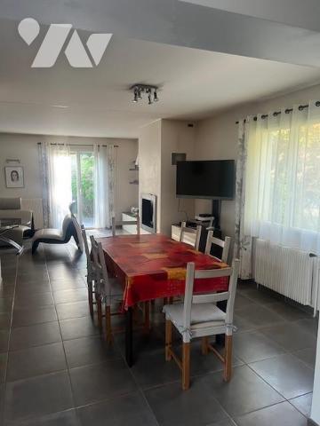 VANNES - 5 CHAMBRES - PISCINE - TERRAIN DE 1 100m2