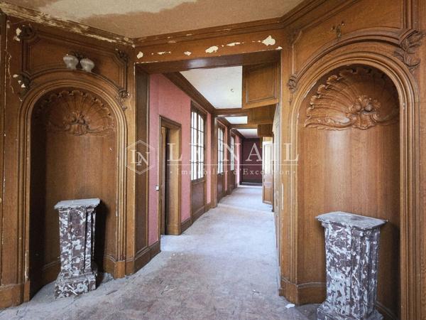 Château XIXe siècle, gîtes et dépendances sur 4 ha en Normandie