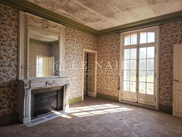 Château XIXe siècle, gîtes et dépendances sur 4 ha en Normandie