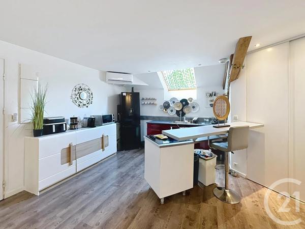 Appartement T3 à vendre  3 pièces - 62 m 2   TROYES  - 10