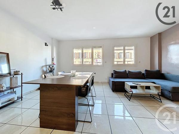 Appartement T3 à vendre  3 pièces - 62 m 2   TROYES  - 10
