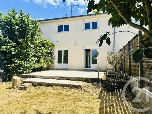 Maison à vendre  4 pièces - 102,14 m 2   ESTERNAY  - 51