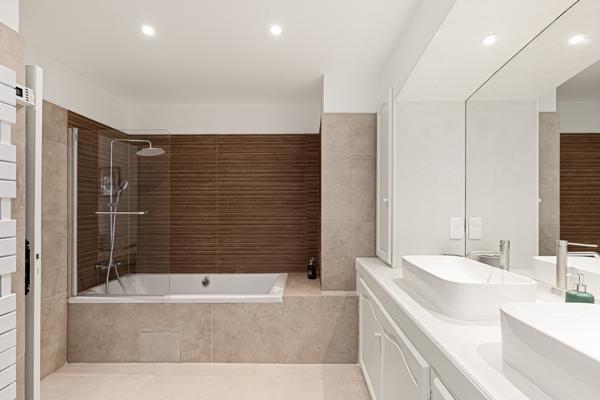 Cabris (06530) Cabris – Villa rénovée avec vue mer & fort potentiel locatif