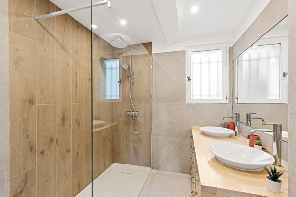 Cabris (06530) Cabris – Villa rénovée avec vue mer & fort potentiel locatif