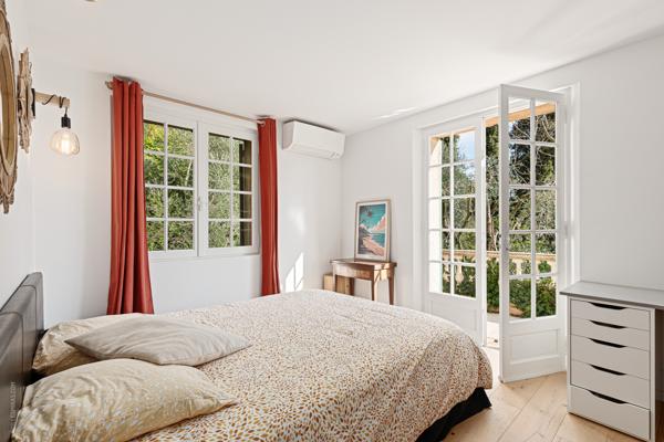 Cabris (06530) Cabris – Villa rénovée avec vue mer & fort potentiel locatif