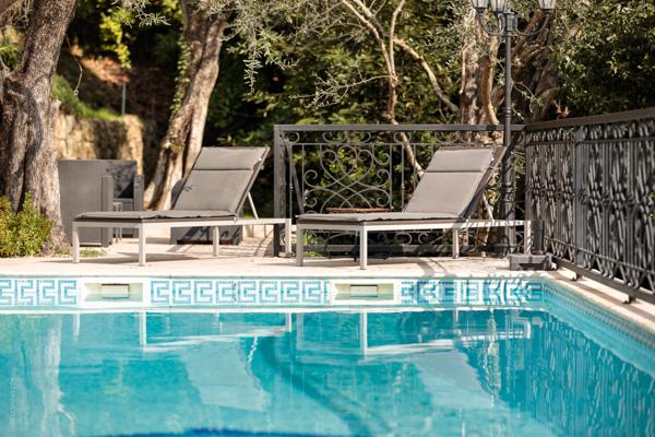 Cabris (06530) Cabris – Villa rénovée avec vue mer & fort potentiel locatif