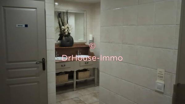 Commerce à vendre 2 pièces de 300 m²