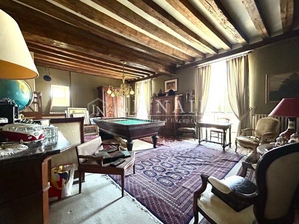Château du XVe siècle au cœur de la Bourgogne dans la Nièvre