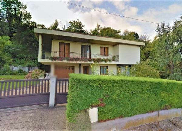 Maison à vendre    5 pièces •  Bon-Encontre