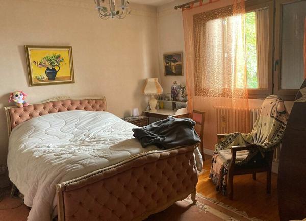 Maison à vendre    5 pièces •  Bon-Encontre