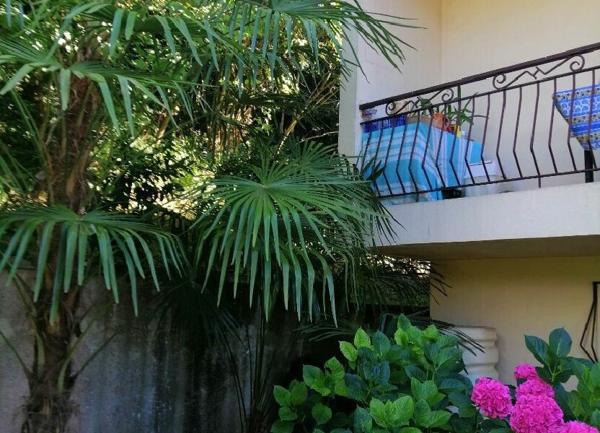 Maison à vendre    5 pièces •  Bon-Encontre