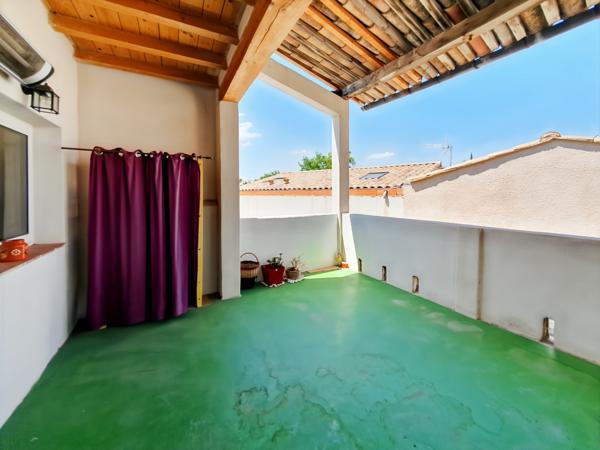 Uzès (30700) A vendre Uzes, centre historique, maison de ville 6 pièces