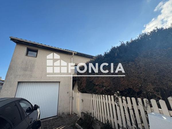 Location Maison 6 pièces 184.22 m² - 44 RUE LEON JOUHAUX Genas 69740