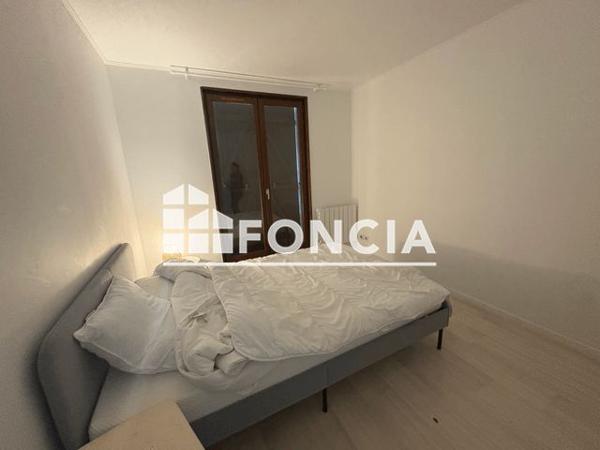 Location Maison 6 pièces 184.22 m² - 44 RUE LEON JOUHAUX Genas 69740