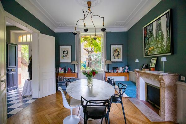 Haute ville - Maison de ville de type T5 avec garage sur terrain 1200 m2