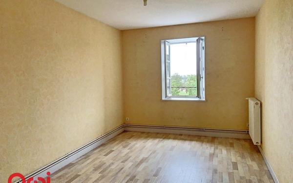 Maison à vendre    4 pièces •  Murat