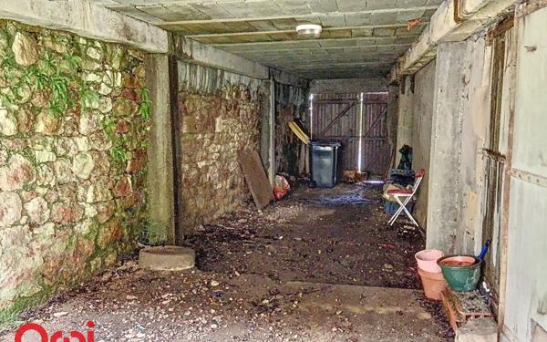 Maison à vendre    4 pièces •  Murat