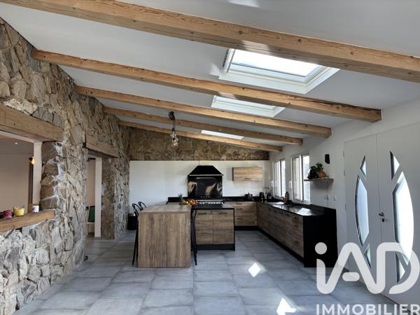 Maison à vendre 9 pièces 270 m² Puget-Ville