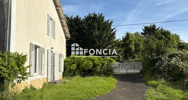 À vendre Maison 4 pièces 107 m² - Limalonges 79190
