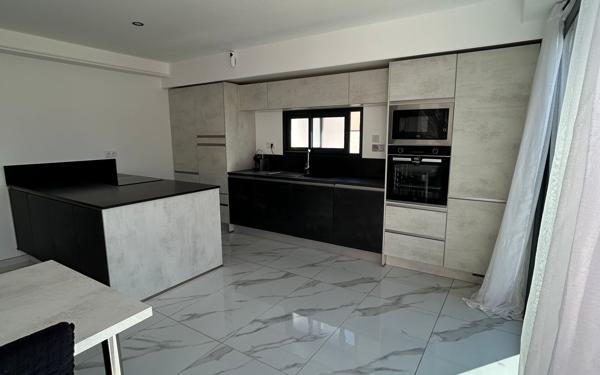 Maison à vendre    4 pièces •  Redessan