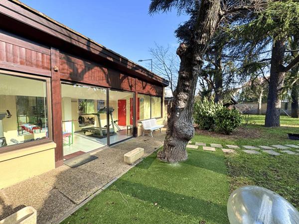 Spacieuse demeure de 434m2 - Un havre de paix à Moulin-à-Vent