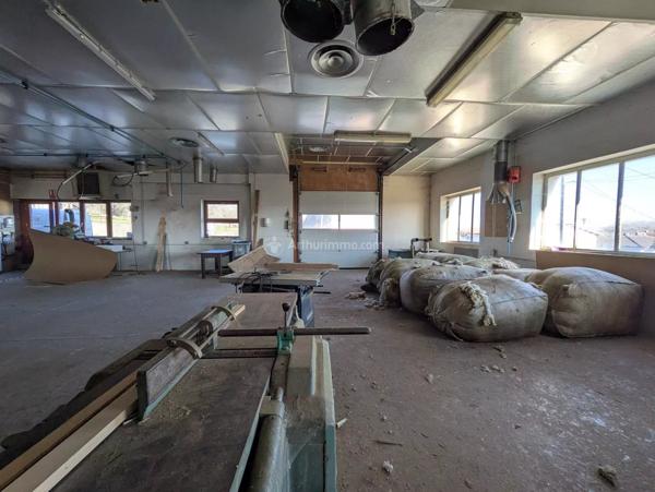 Vente                                                      Local industriel
                        
                                         450 m2                     à Aboncourt