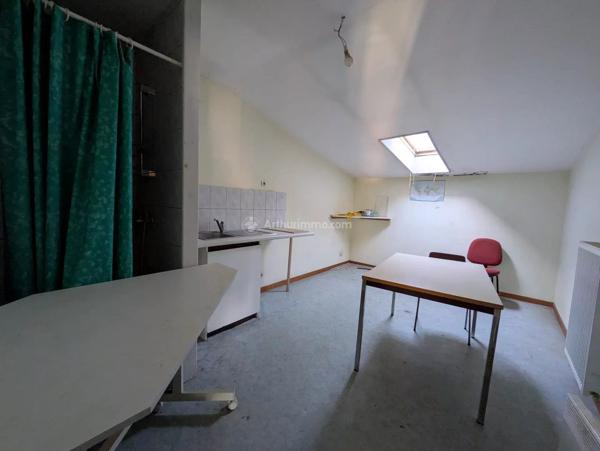 Vente                                                      Local industriel
                        
                                         450 m2                     à Aboncourt