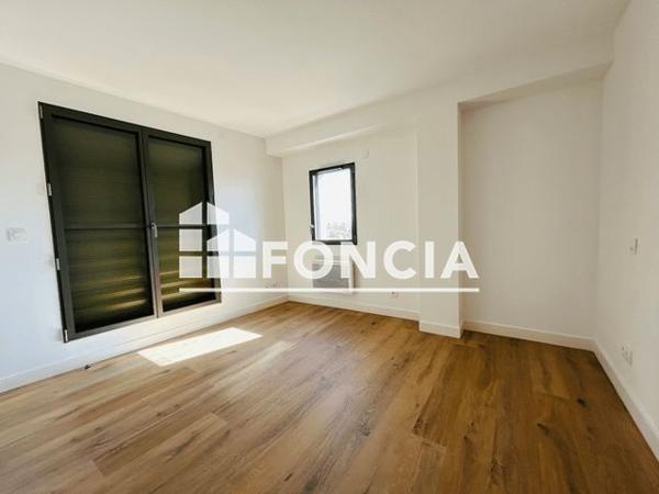 Location Appartement 3 pièces 72.27 m² - Toulon 83000