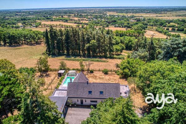 ENTRE NANTES ET LA BAULE – MAISON DE 250 M² SUR PLUS DE 6 HECTARES