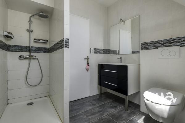 ENTRE NANTES ET LA BAULE – MAISON DE 250 M² SUR PLUS DE 6 HECTARES
