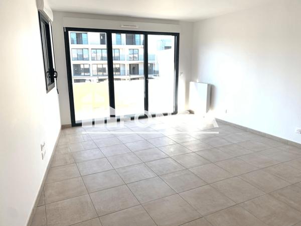 Location Appartement 2 pièces 51.3 m² - AVENUE JEAN JAURES Pessac 33600