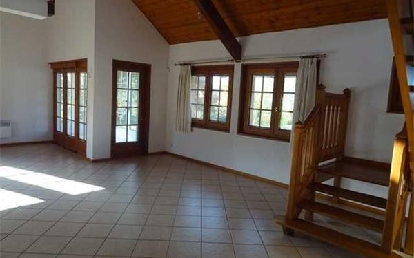 Maison à louer    6 pièces •  Messery