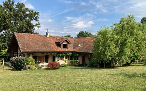 Maison à louer    6 pièces •  Messery