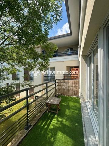Location                                                      Appartement
                        
                     2 pièces                      47 m2                     à Saint-Pierre-du-Perray