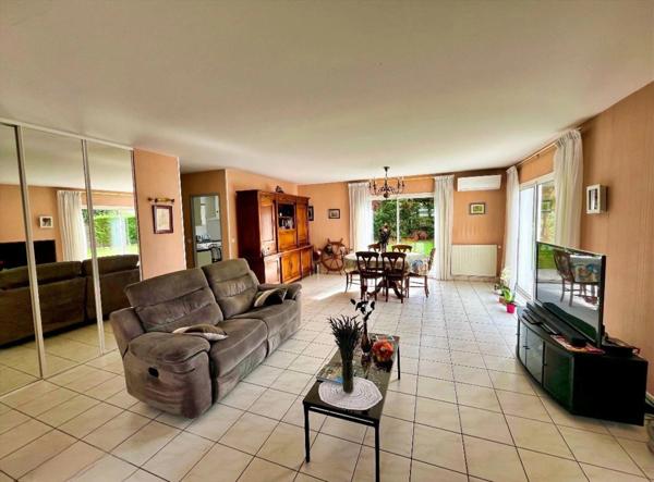 Maison 4 pièces AMBARES ET LAGRAVE (33)