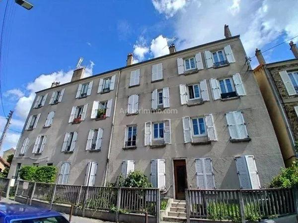 Vente                                                      Appartement
                        
                     2 pièces                      33 m2                     à Villeneuve-Saint-Georges
