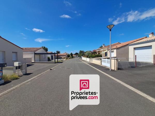 MAISON CONTEMPORAINE  TRES RECENTE 98 M2 3 CHAMBRES INTRA MUROS FONTENAY LE COMTE