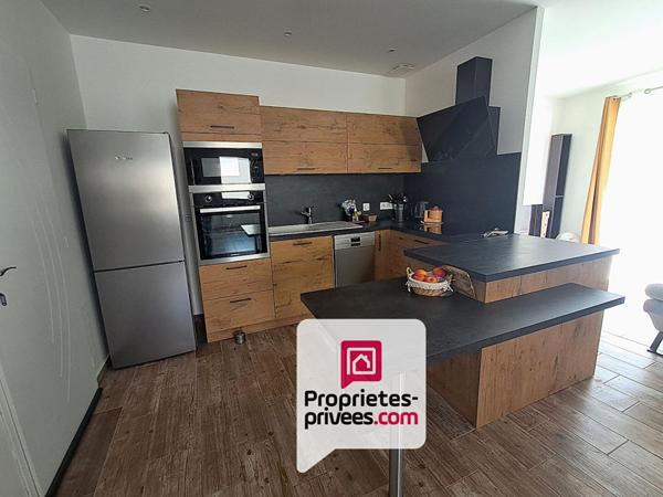 MAISON CONTEMPORAINE  TRES RECENTE 98 M2 3 CHAMBRES INTRA MUROS FONTENAY LE COMTE