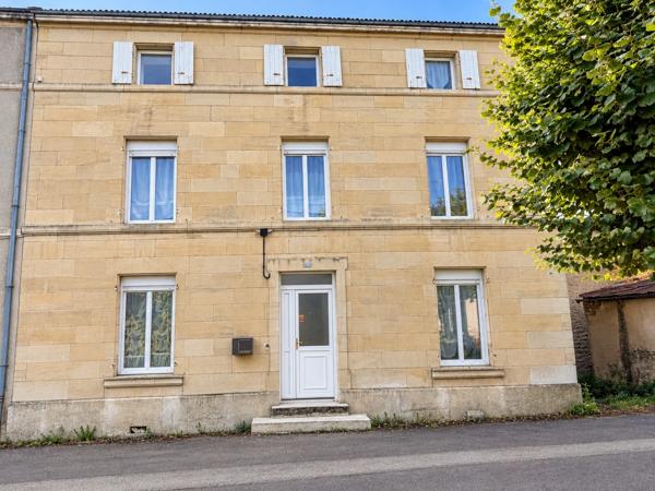 MAISON DE CARACTÈRE EN PIERRE AVEC VASTE TERRAIN CLOS