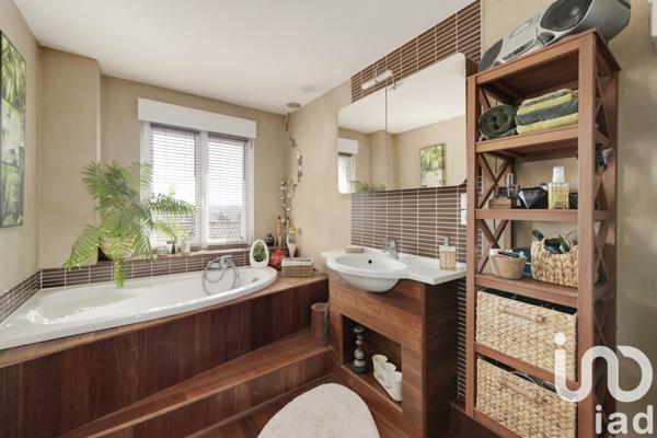 Maison à vendre 6 pièces 122 m² Heillecourt