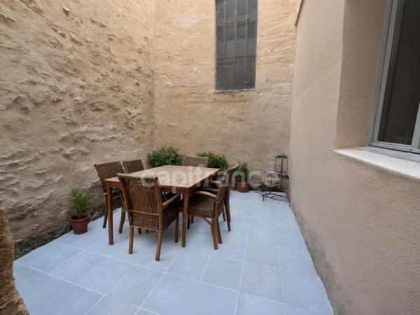 Appartement rénové à louer 2 pièces avec terrasse - BORDEAUX (33) - RUE CARPENTEYRE