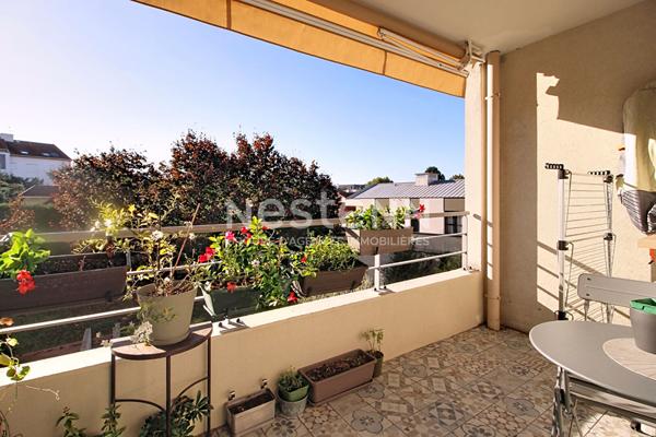 Appartement 3 Pièces Quartier Eglise exposé Ouest avec Ascenseur Cave et Terrasse - 69500 BRON