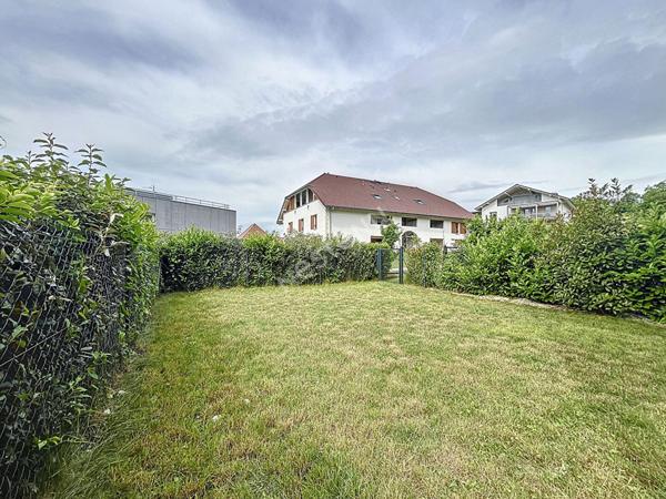 Spacieux appartement 4 pièces de 98 m² à vendre sur Epagny Metz-Tessy, avec terrasse, jardin, cave et parking