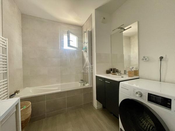 Appartement  T4-80 m2 avec 3 chambres, salon exposé S/O,dans immueble 2018 avec ascenseur,  garage- quartier BEAUREGARD à Rennes